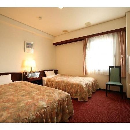 Seven Seven Takaoka Hotel Bagian luar foto