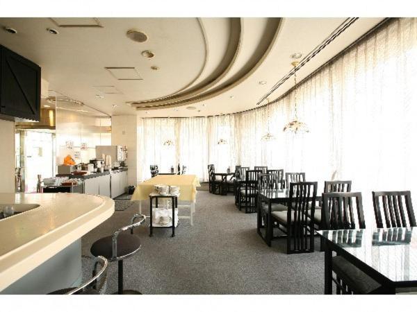 Seven Seven Takaoka Hotel Bagian luar foto