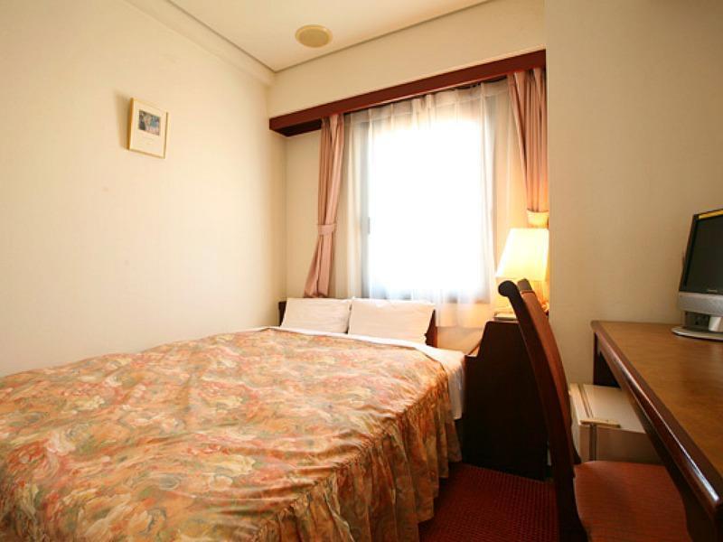 Seven Seven Takaoka Hotel Bagian luar foto